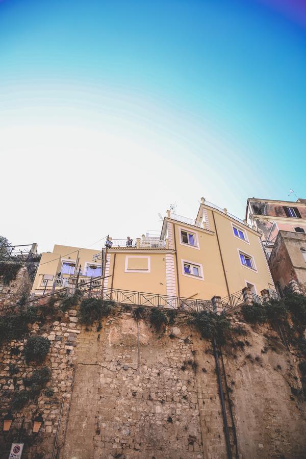 Il Viaggiatore Gaeta Medievale B&B Exterior foto