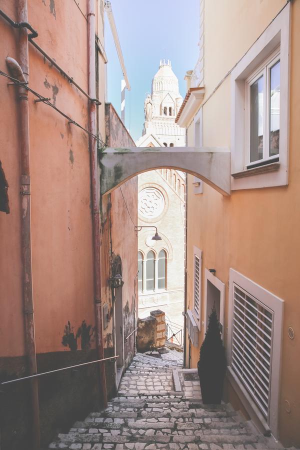 Il Viaggiatore Gaeta Medievale B&B Exterior foto